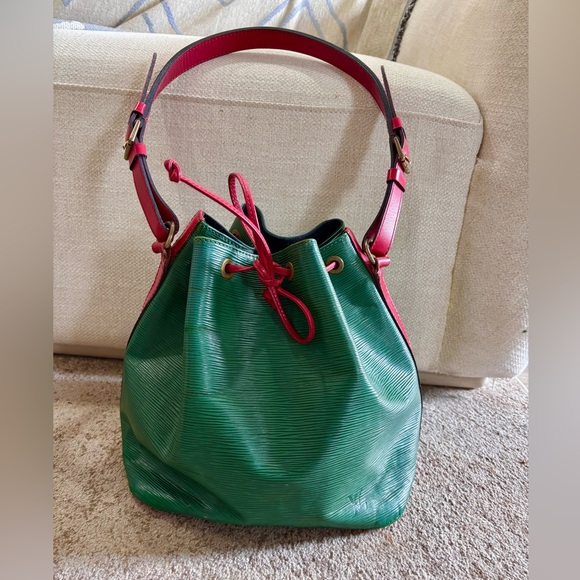 Authentic Louis Vuitton Red green Epi petit noe bucket bag - Picture 1 of 14